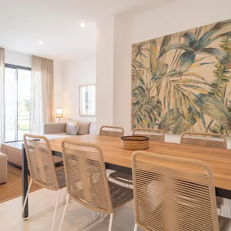 Apartman Stunning In With 3 Bedrooms, Wifi And Swimming Pool Estepona